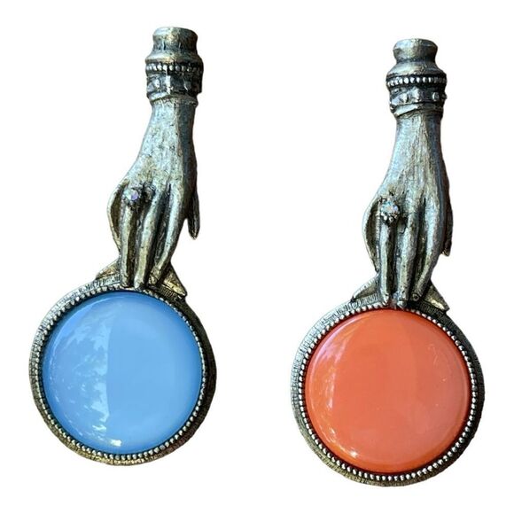 New Two Hands With Blue Coral Round Objects - Picture 1 of 7